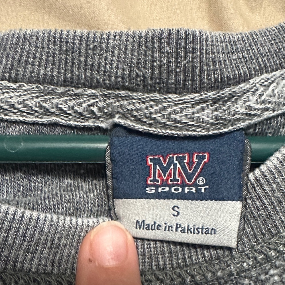 Breckenridge Women's Gray Crew Neck Sweater - Picture 2 of 8
